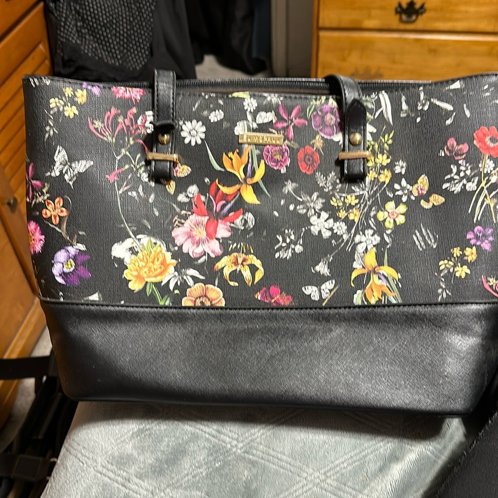 Black hand bag
